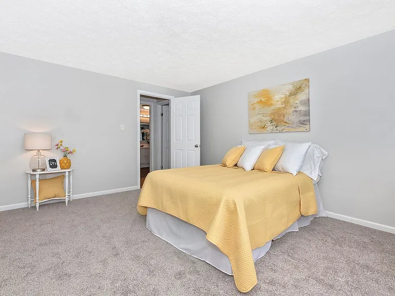 802 Stratford Way #K — Photo 37