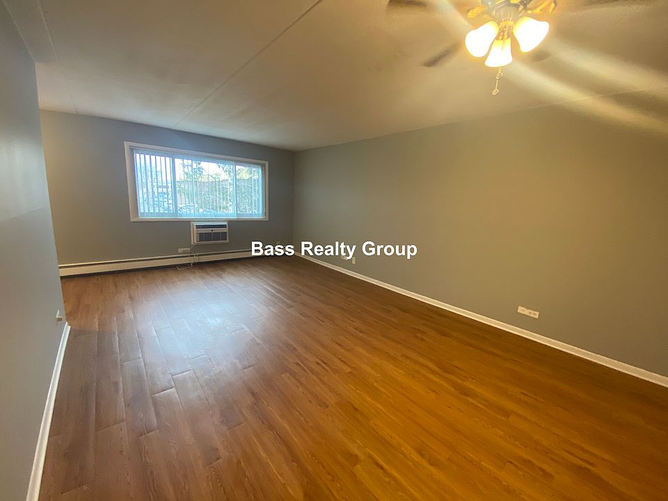 1st image of 10737 S Keating Ave #305
