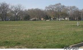 4th image of 1719 River Dr