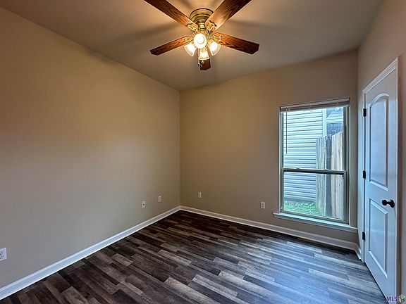 4th image of 11396 Rossow Ct