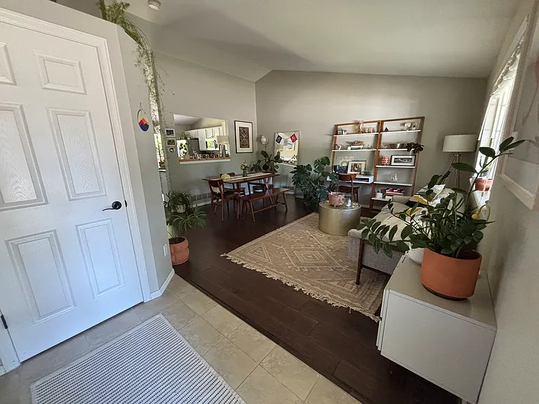 1022 Woodside Rd — Photo 4
