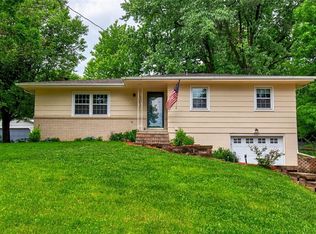 2010 NW 80th Pl, Clive, IA 50325