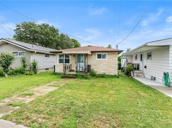 54 N Shore Dr, Blasdell, NY 14219