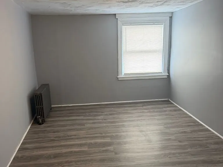 344 S 7th St — Photo 12