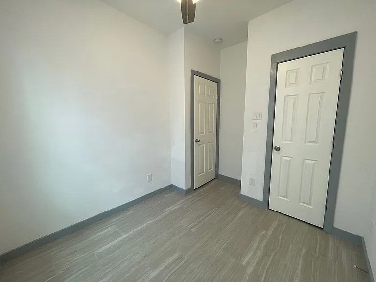 5226 Ridgevan Dr — Photo 9
