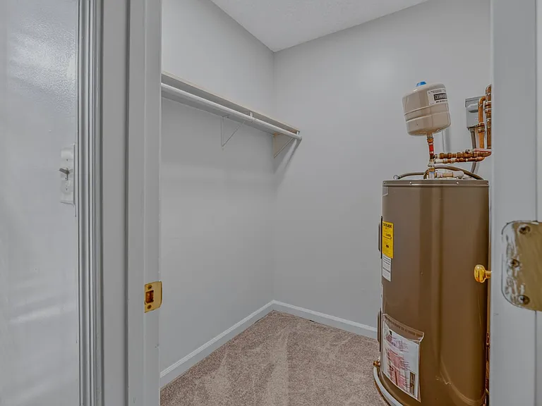 207 Harwell Ave — Photo 31