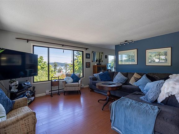 4th image of 307 Maliview Dr