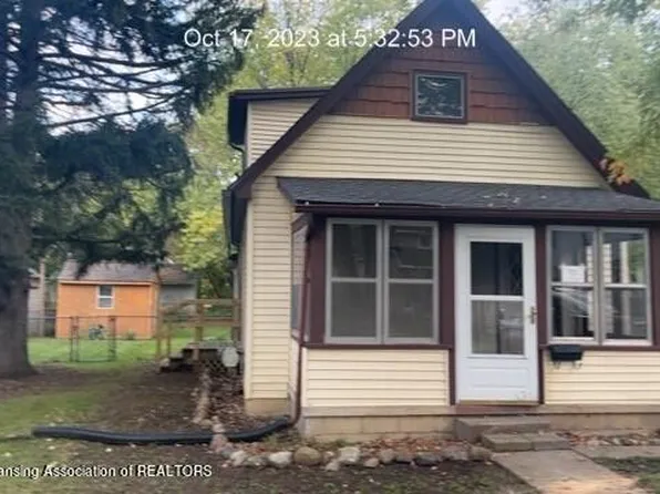 625 Woodlawn Ave, Owosso, MI 48867