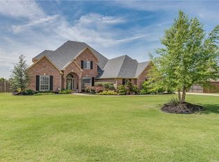 2112 NE 14th St, Moore, OK 73160