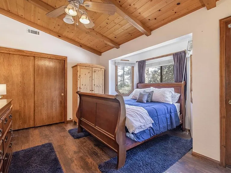 630 Holmes Ln — Photo 12