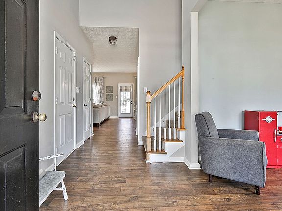 4th image of 45 Hutchinson Way
