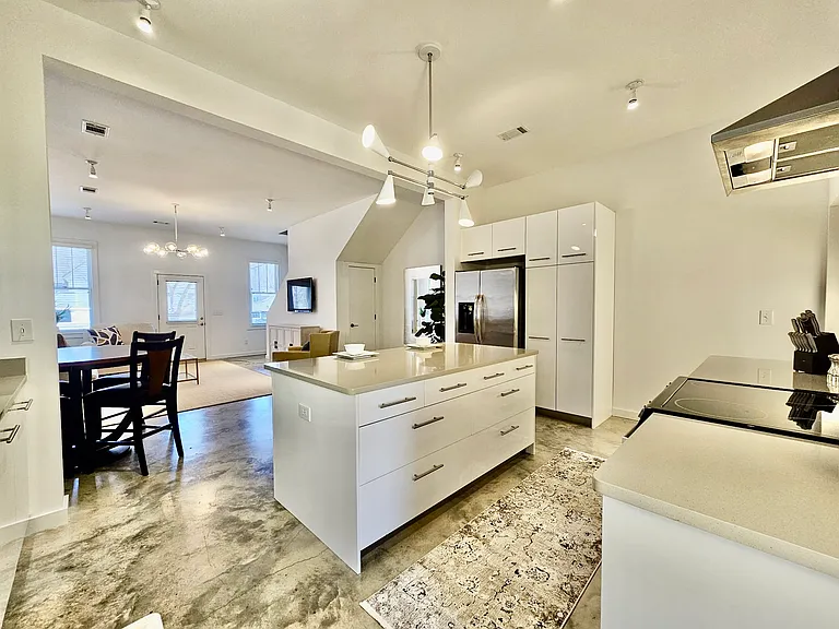 7764 Long Acre St — Photo 5
