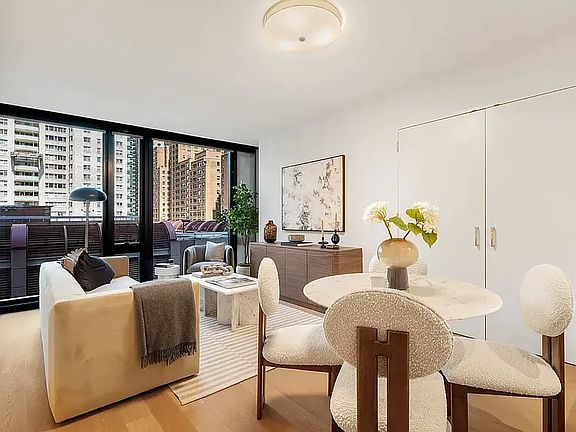 4th image of 685 1st Ave APT 17L