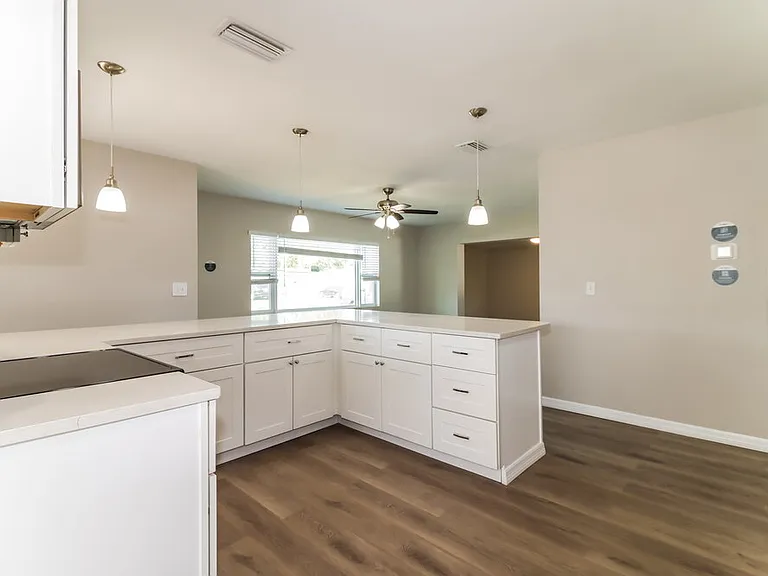 5615 Larimer Dr — Photo 9