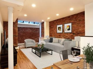 264 Water St APT 1B, New York, NY 10038