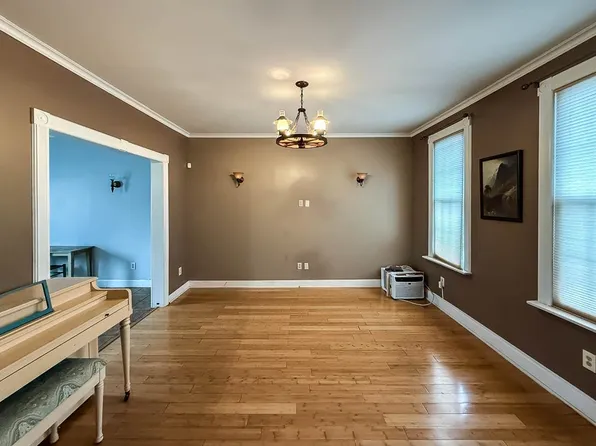 125 Poplar Street image 6 of 44