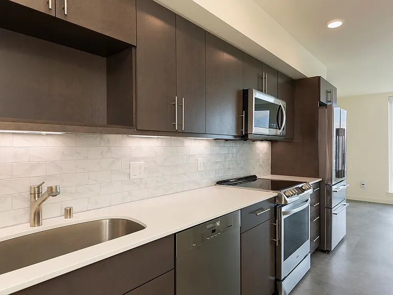Bell View Apartments — Photo 94