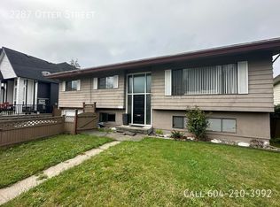 2287 Otter St, Abbotsford, BC V2T3E3