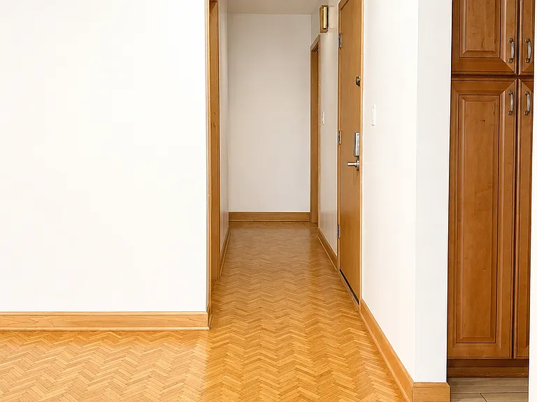 8435 W Oak Ave #2 — Photo 3