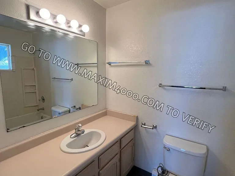 2441 Bunting Avenue — Photo 12