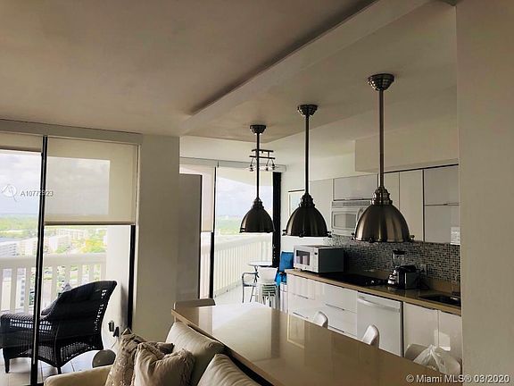 5th image of 1000 Island Blvd #1811