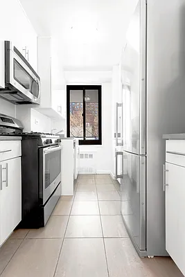 Rented by Olnick Organization | media 4