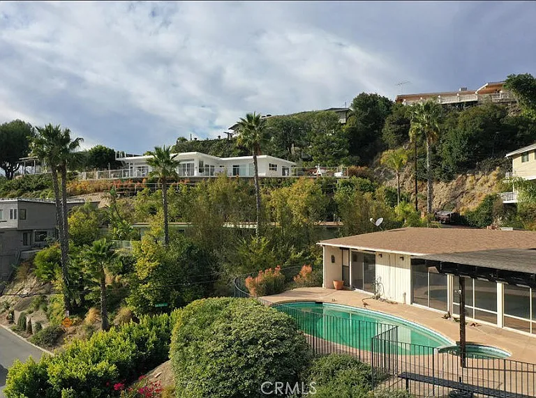 1300 Paseo Redondo — Photo 19