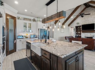 3032 Perkins Ln, Weatherford, TX 76088