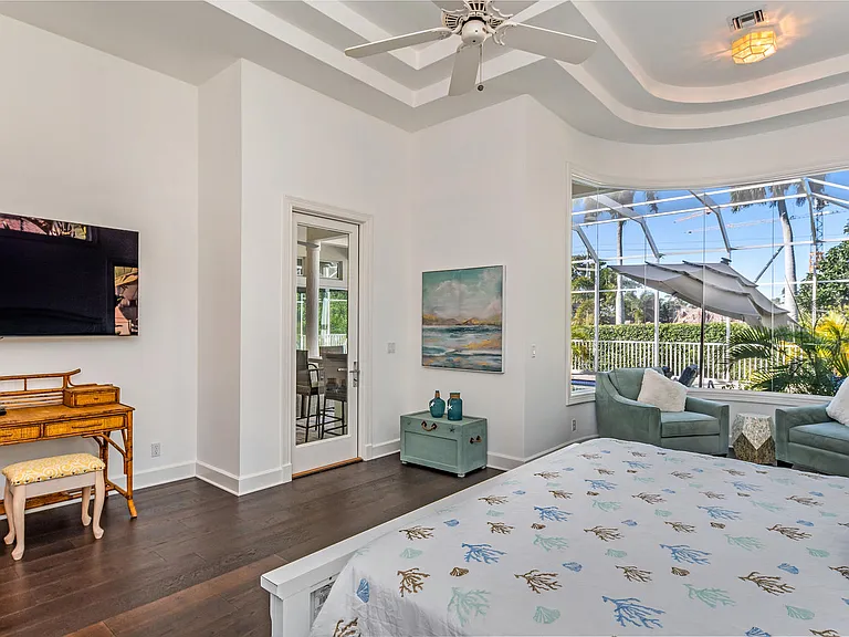 2540 Half Moon Walk — Photo 25