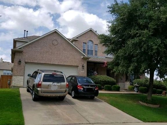 4th image of 676 E Sandra Ln