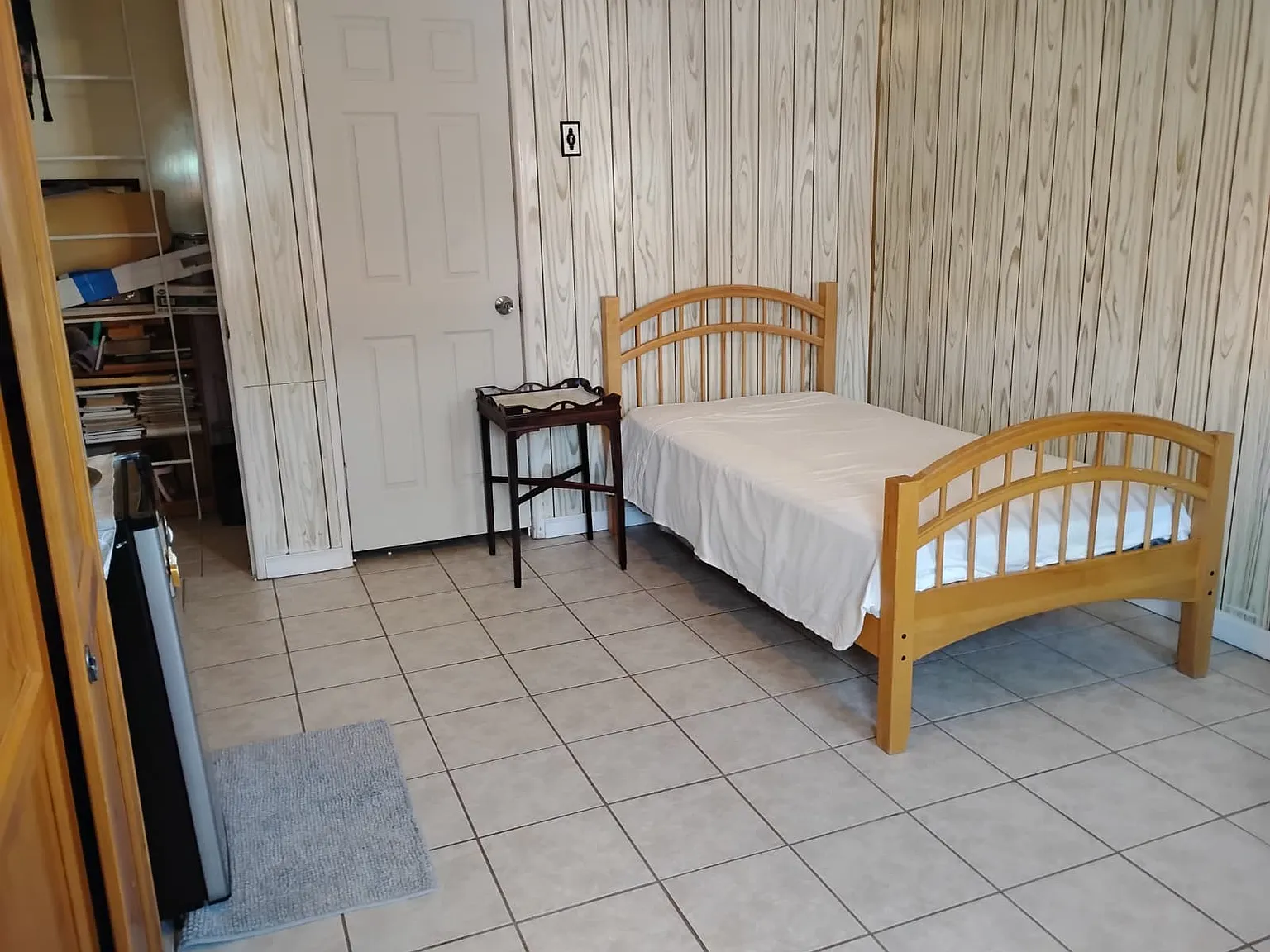 3 bed, 650 sqft, $950 — Photo 1