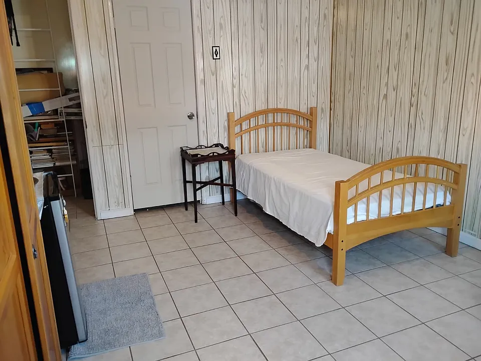 262 Cambridge Ave #3