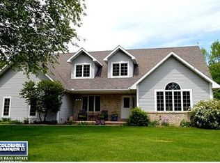 E9102 Manske Rd, New London, WI 54961