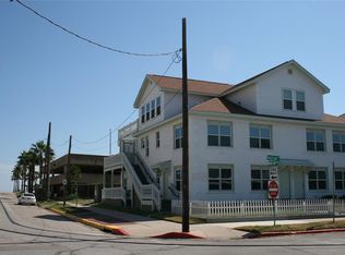 2101 Bernardo De Galvez Ave APT 1, Galveston, TX 77550