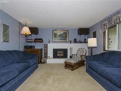 2nd image of 10624 NE 94th Ave