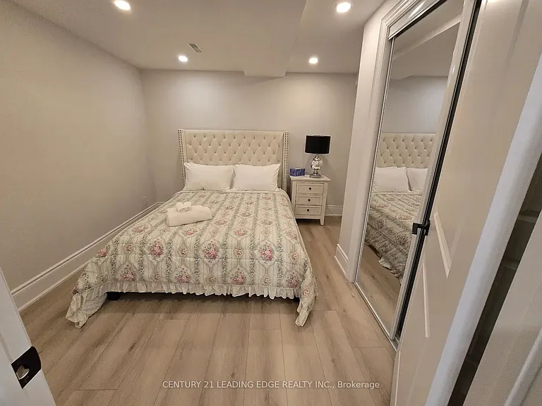 14 Porthclair Ct — Photo 25