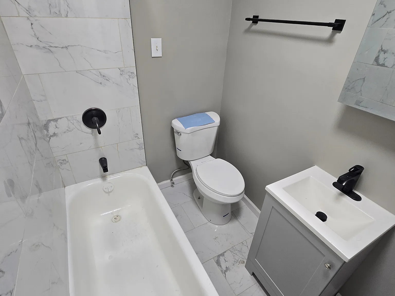 2 bed, $1,800 — Photo 2