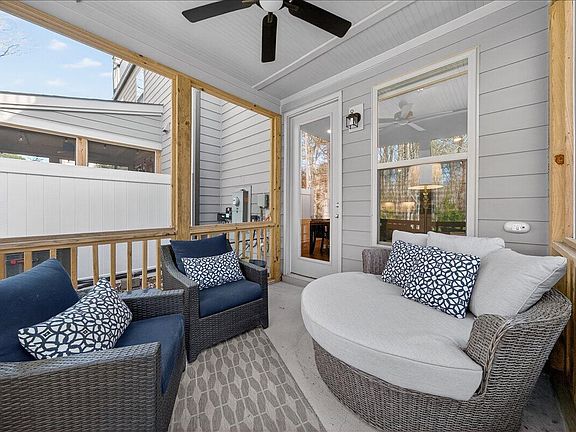 4th image of 2148 Maggie Valley Dr