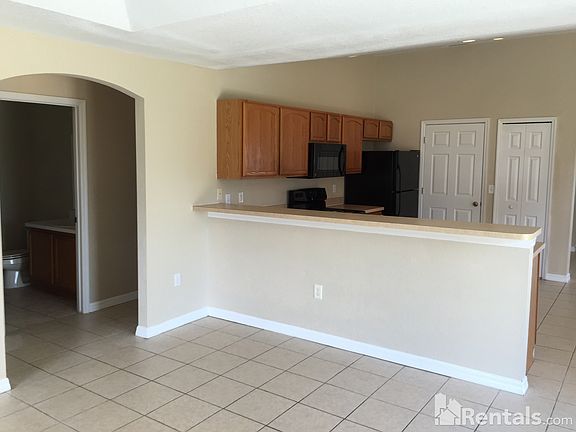 3rd image of 24 Bolton Ct