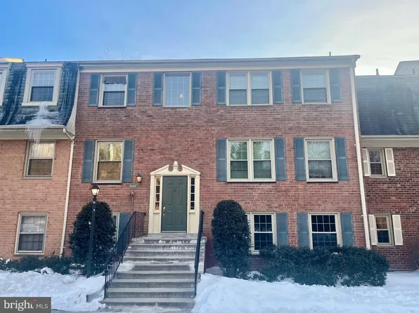 6018 Westchester Park Dr APT T1, College Park, MD 20740