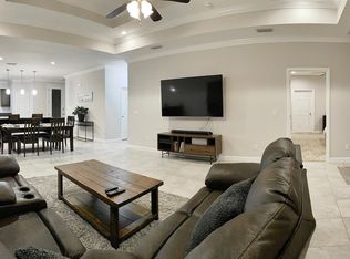 28 Snook Rd, Mary Esther, FL 32569