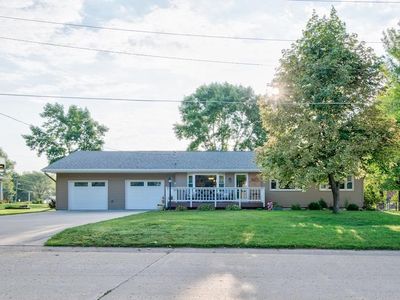 1003 Lakeside Ave, Lake Park, IA, 51347