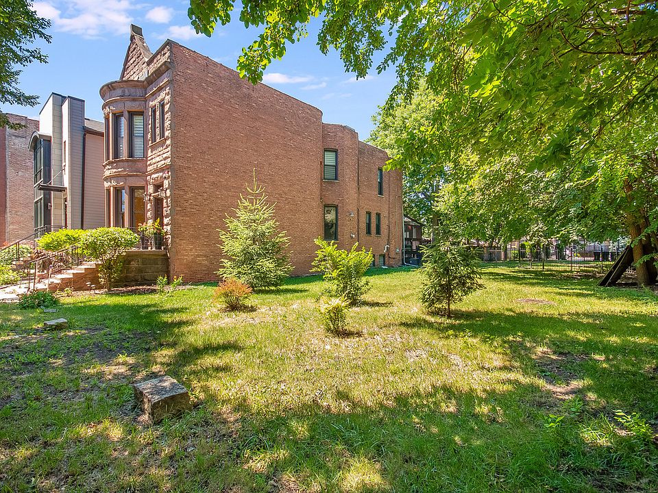 2nd image of 4536 S Prairie Ave