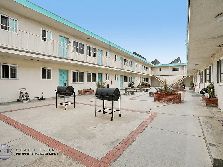 10305 Buford Ave. — Photo 21