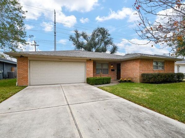 1406 Foxwood Rd
