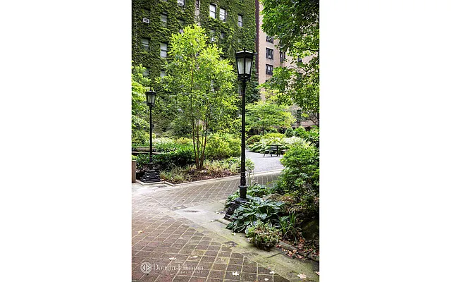 Sold by Douglas Elliman | media 22