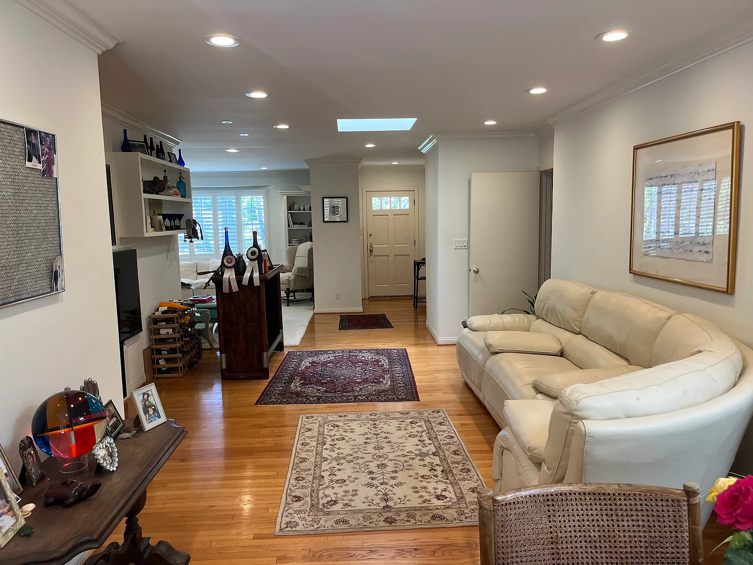 3 bed, 1900 sqft, $12,000 — Photo 2
