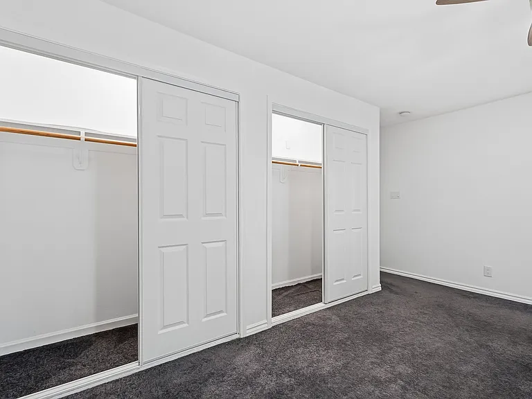 1162 Davis St — Photo 33