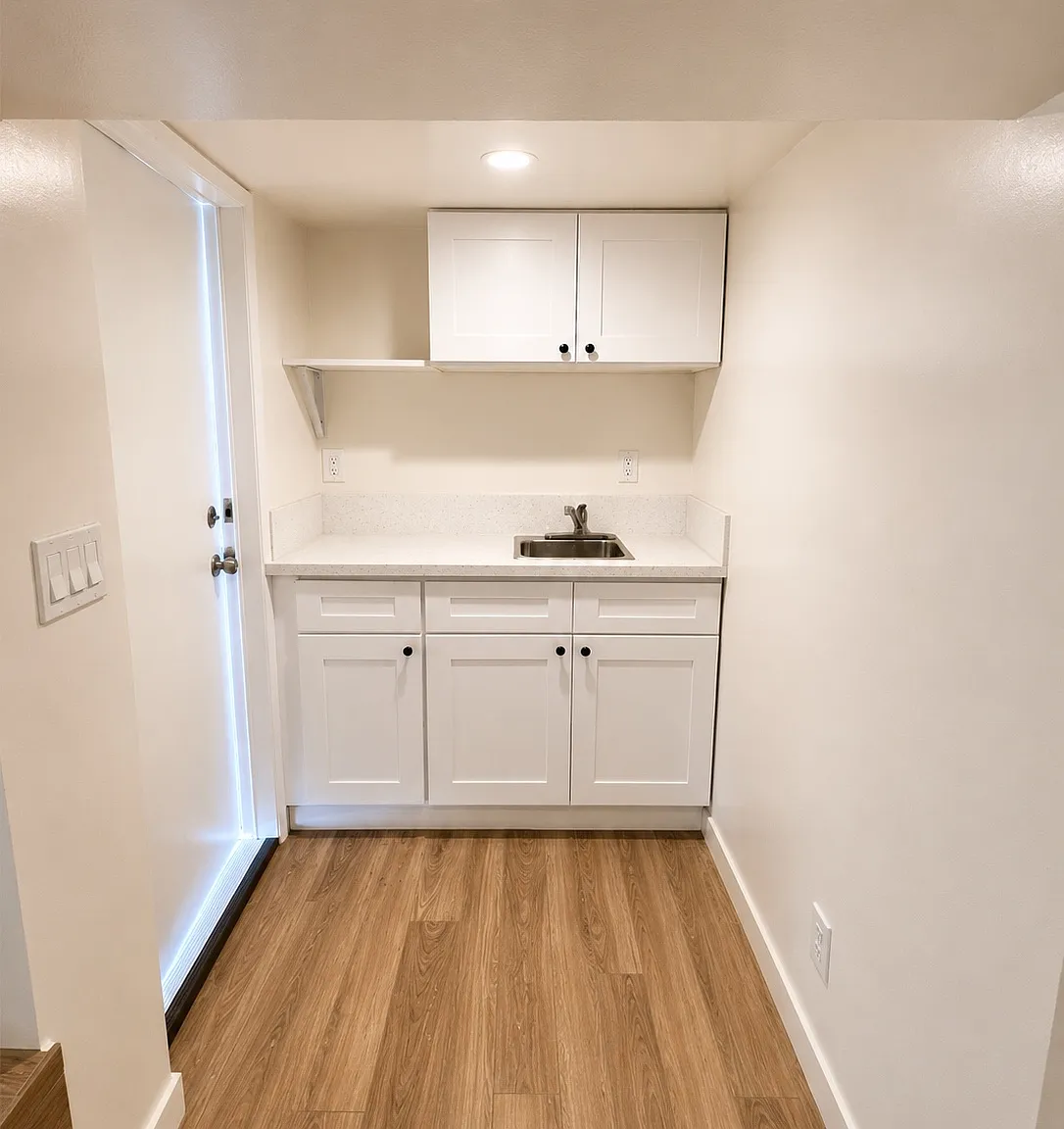 Studio, $1,100 — Photo 1