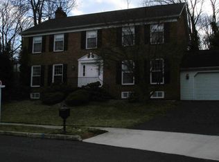 8 Nicholson Ct, Mechanicsburg, PA 17050